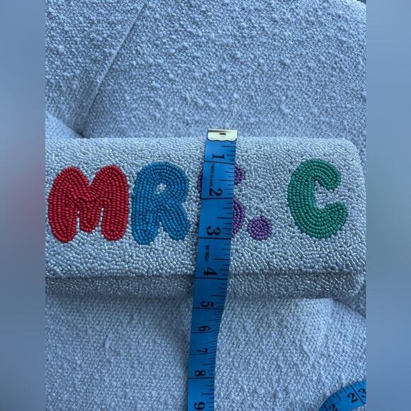 Island To East Side Mrs. C Clutch - Picture 8 of 10